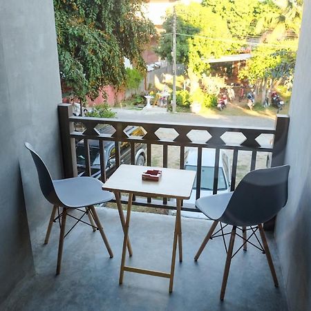 Werun Nimbly Chiang Mai Vandrarhem Exteriör bild