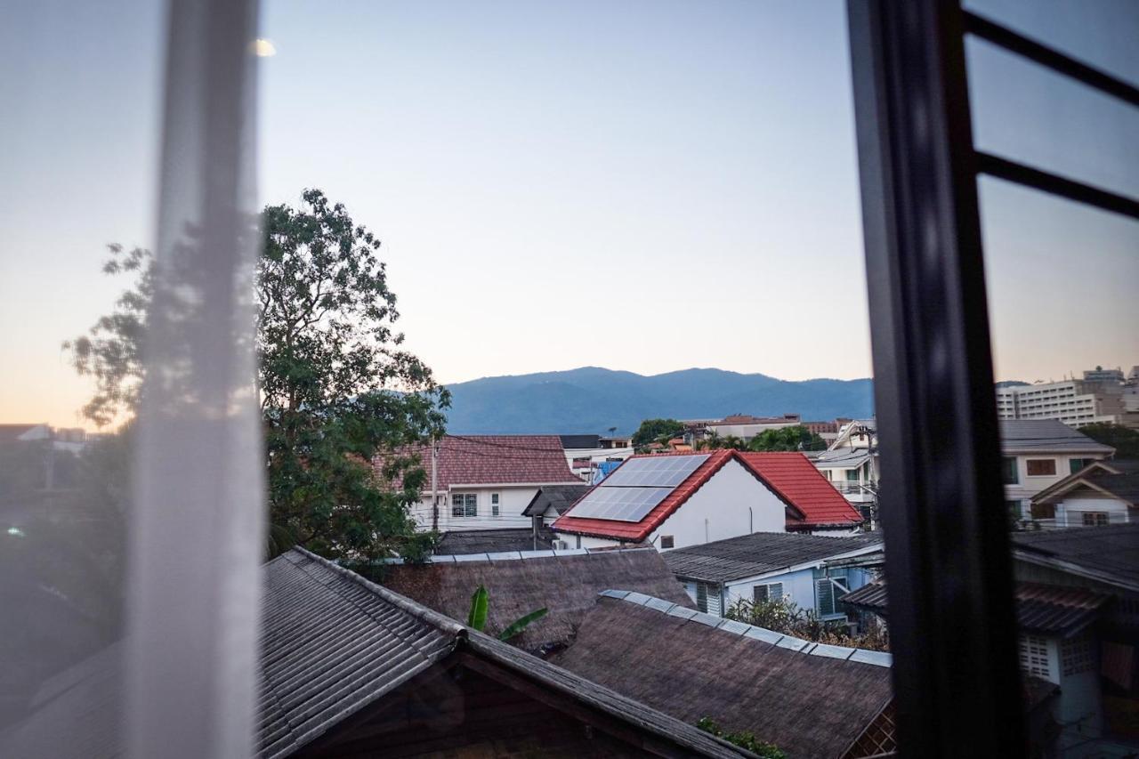 Werun Nimbly Chiang Mai Vandrarhem Exteriör bild